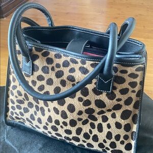 Beautiful TAYLOR handbag